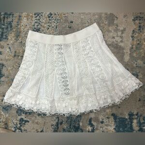 NWT BCBG MAXAZRIA WHITE LACE SKIRT size Small​